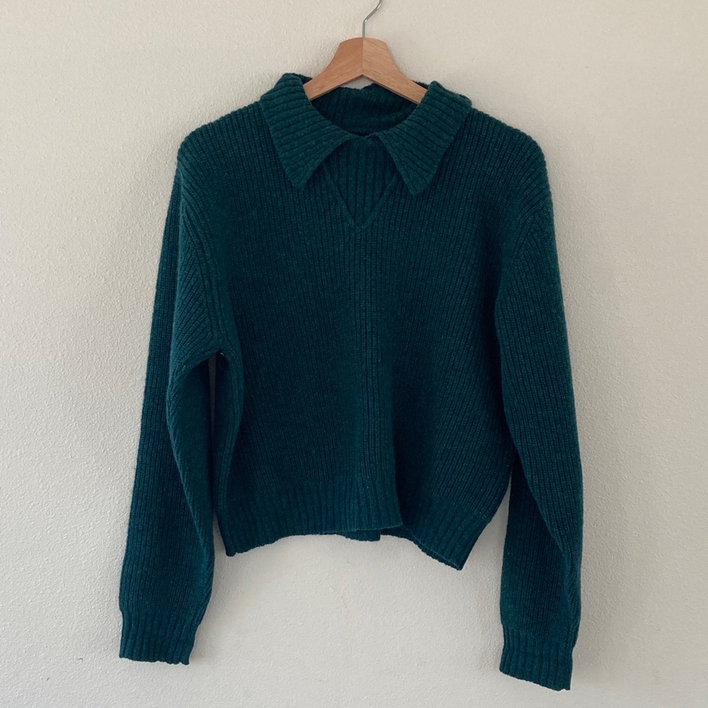 VINTAGE | Liz Sport 100% wool cropped hunter green boxy sweater size M